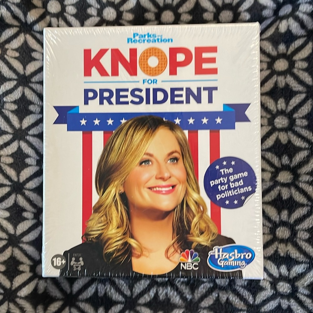 Parks & Recreation “Knope for President” Board Game - unopened
